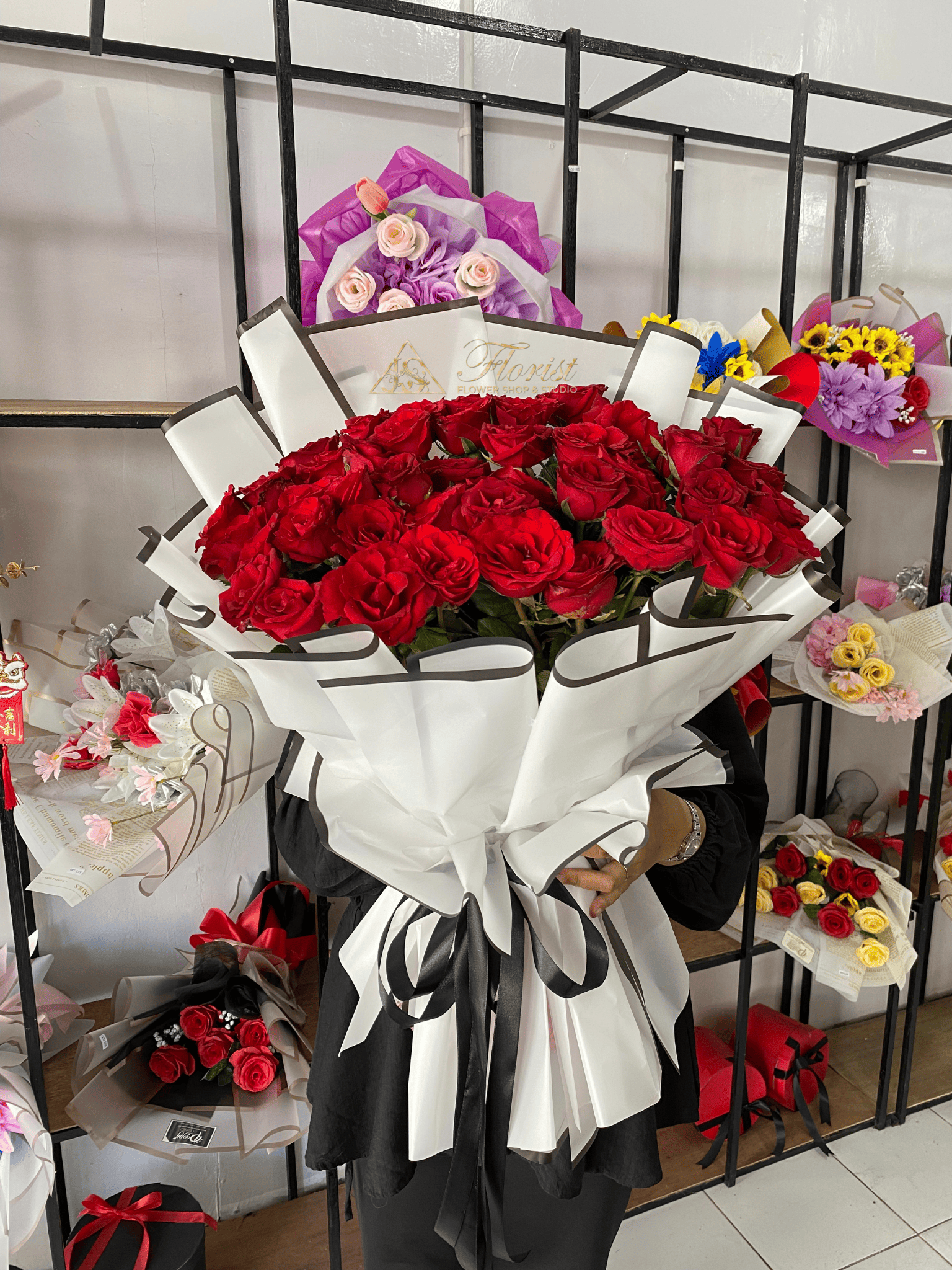 Bucket Roses 18