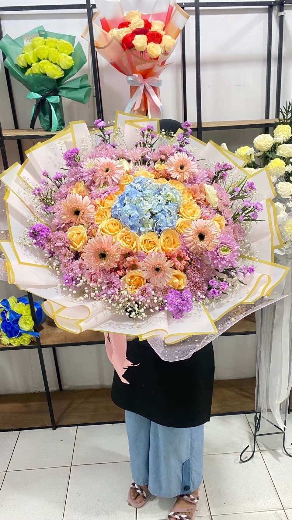 Bucket Mix Flower 27
